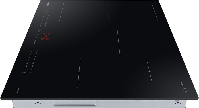 Samsung NZ85C5047FK/U1 right side