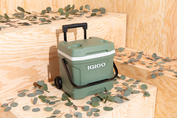 Igloo ECOCOOL Latitude 16 Roller product in use