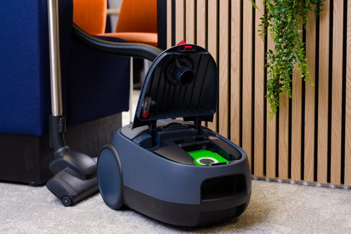 BlueBuilt Stofzuigerzakken voor AEG en Philips (28 stuks) product in gebruik