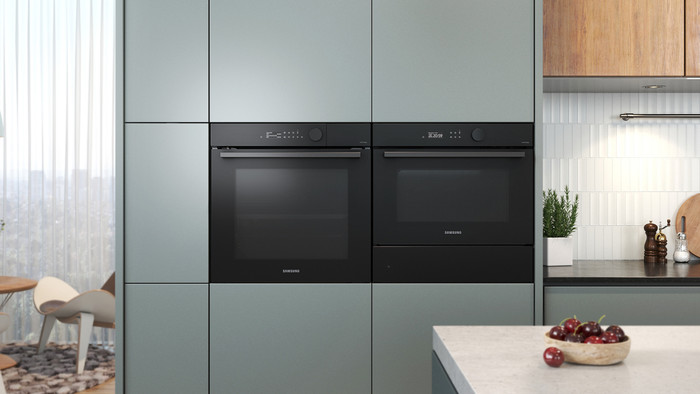 Samsung NV7B5755SAK/U1 Dual Cook Flex product in use