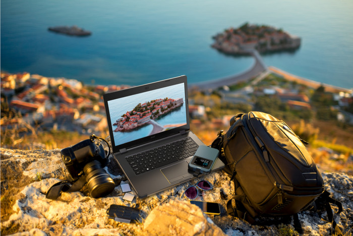 Acer Connect Enduro M3 1GB product in use