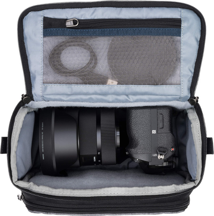 Think Tank Mirrorless Mover 20 V2 Gray inside