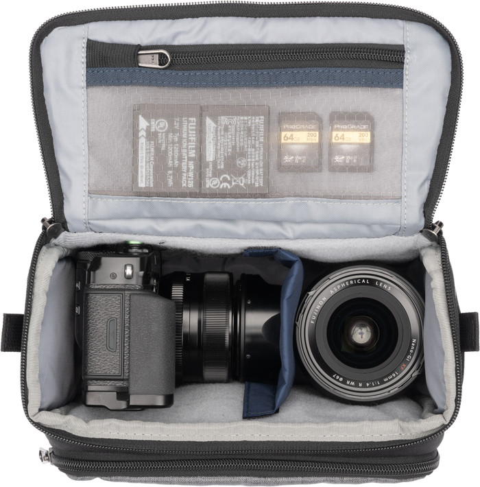 Think Tank Mirrorless Mover 20 V2 Gray inside