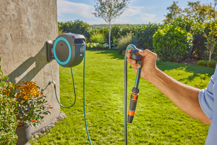 Gardena Dévidoir Mural Automatique PowerRoll XL P4A Set produit à l'usage