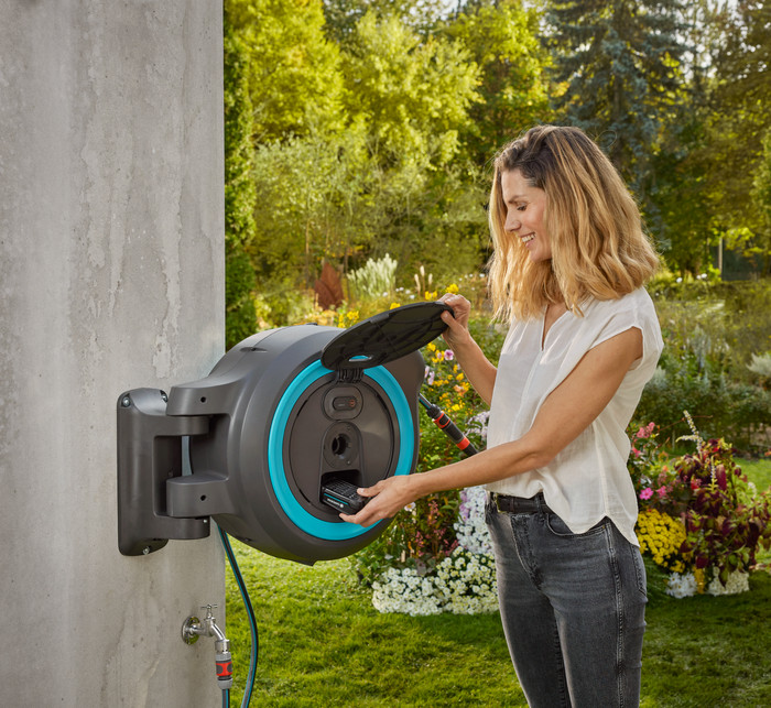 Gardena Dévidoir Mural Automatique PowerRoll XL P4A Set produit à l'usage