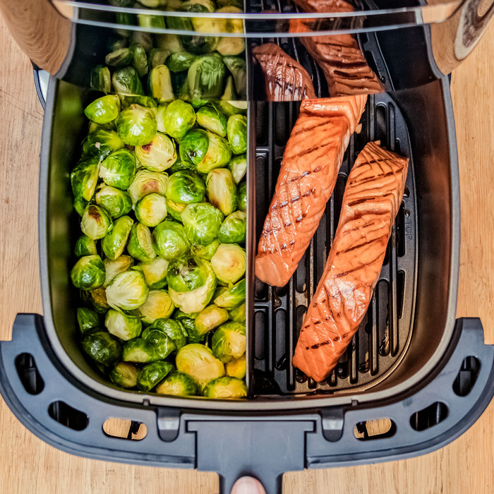 Moulinex Easy Fry & Grill XXL product in use