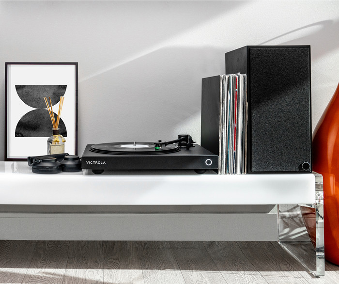 Victrola Hi-Res Onyx Black product in use