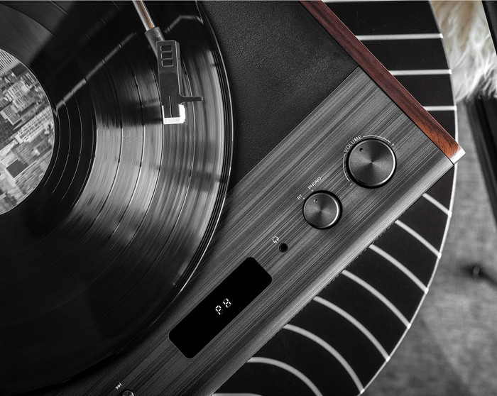 Victrola Eastwood Signature detail