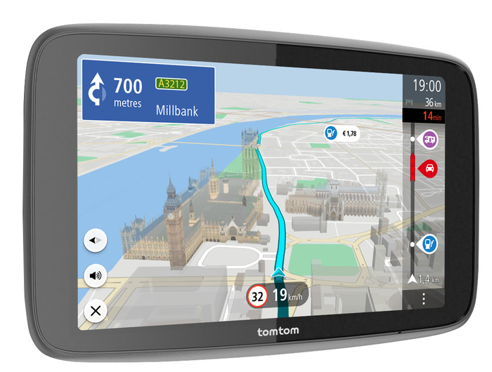 TomTom GO Camper Max World + Premium Pack front