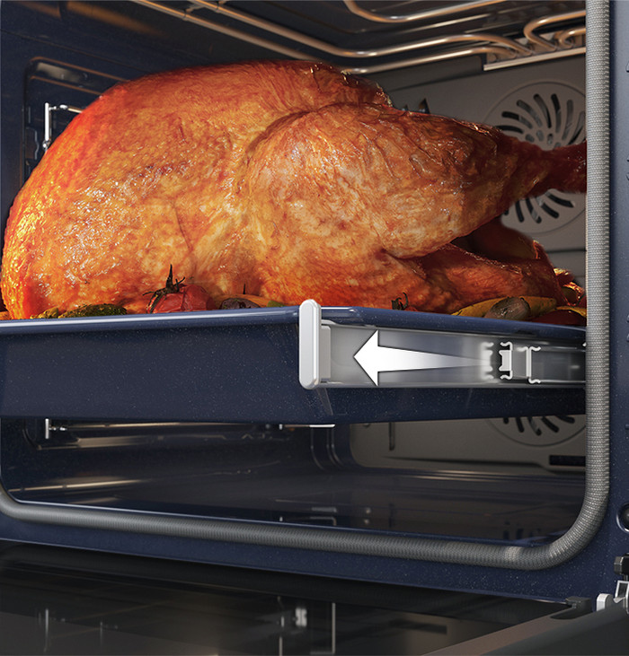 Samsung NV7B4550VAK Dual Cook Flex product in use