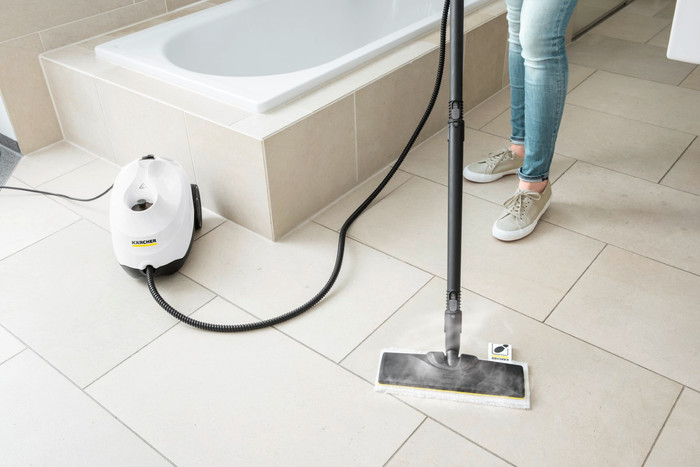 Kärcher SC 3 EasyFix product in use
