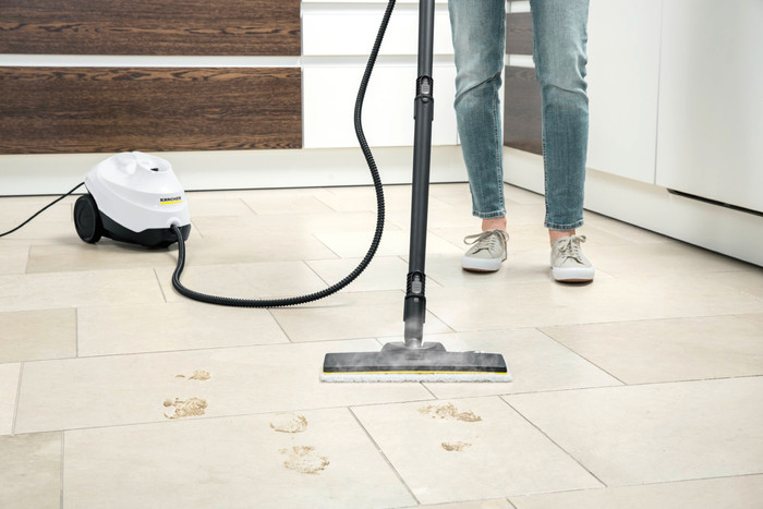 Kärcher SC 3 EasyFix product in use