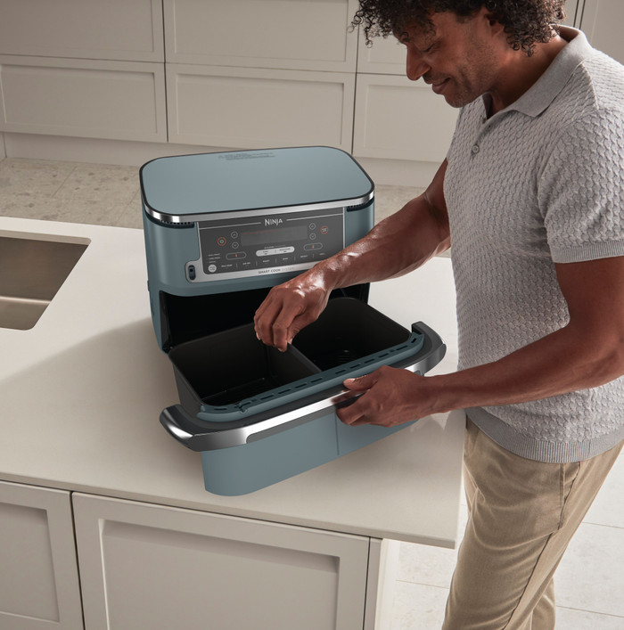 Ninja Foodi FlexDrawer Airfryer Blauw product in gebruik