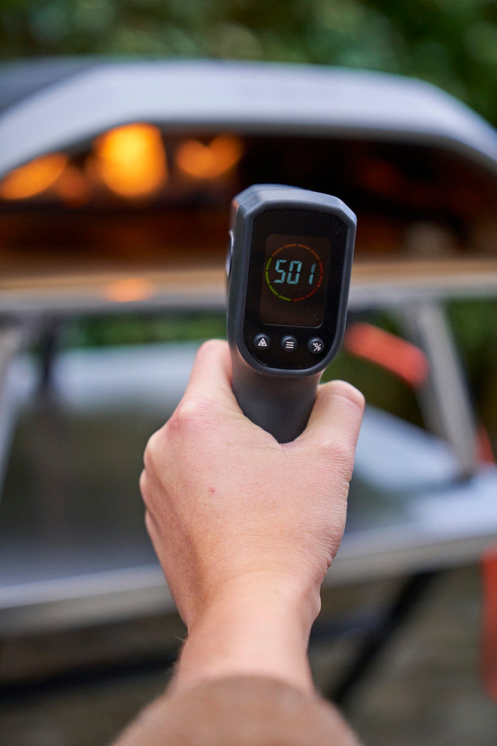 Ooni Thermometer Infrared product in use