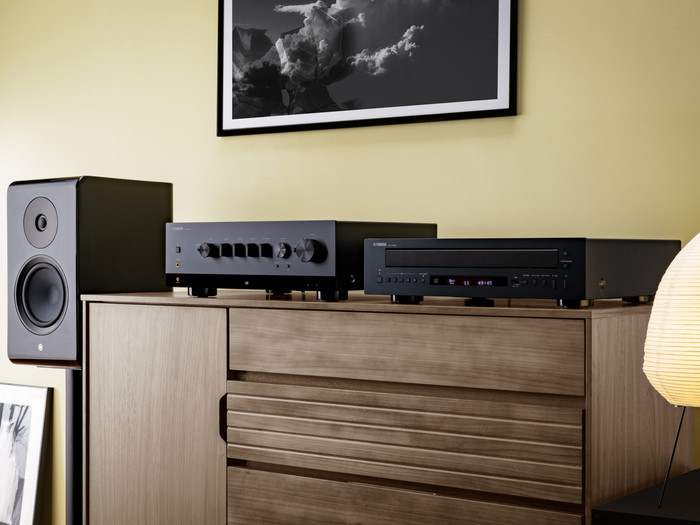 Yamaha CD-C603 Black visual supplier