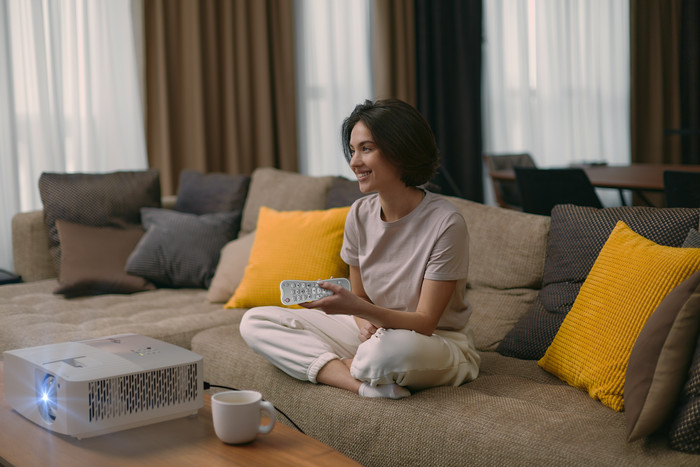 Optoma UHD35STX product in use
