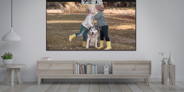 Optoma UHZ35ST product in gebruik