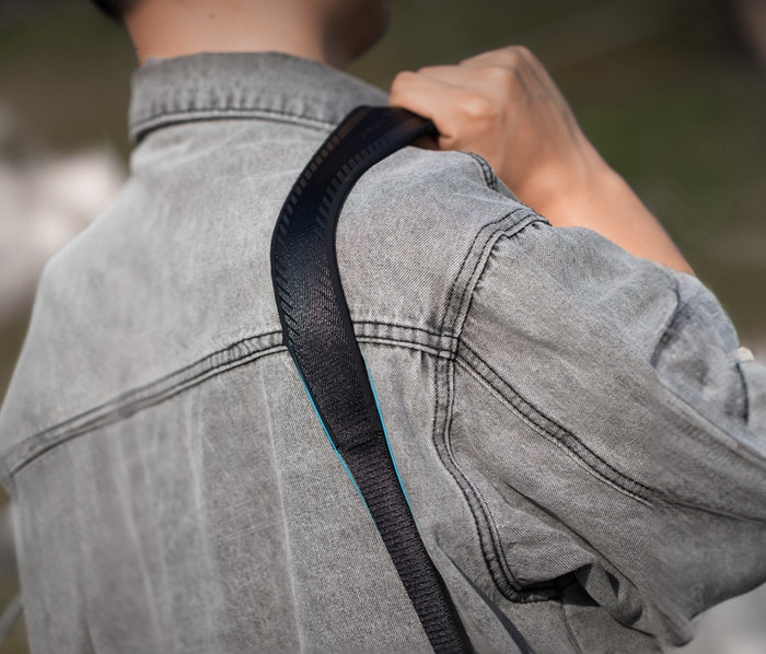 PGYTECH Shoulder Strap Black product in use