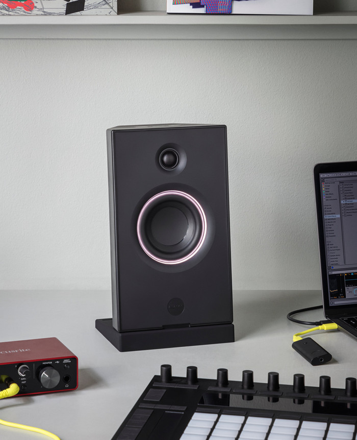 AIAIAI UNIT-4 Wireless+ (paar) product in gebruik