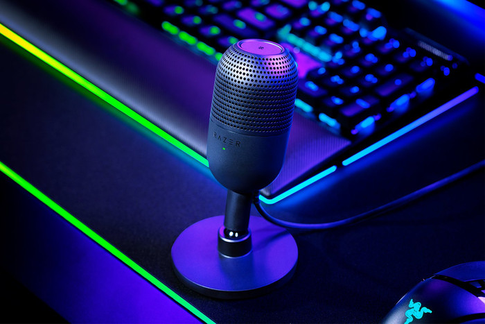 Razer Seiren V3 Mini Microfoon Zwart product in gebruik