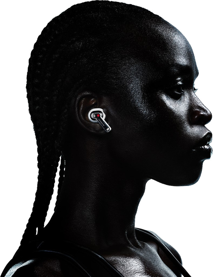 Nothing Ear Wit product in gebruik