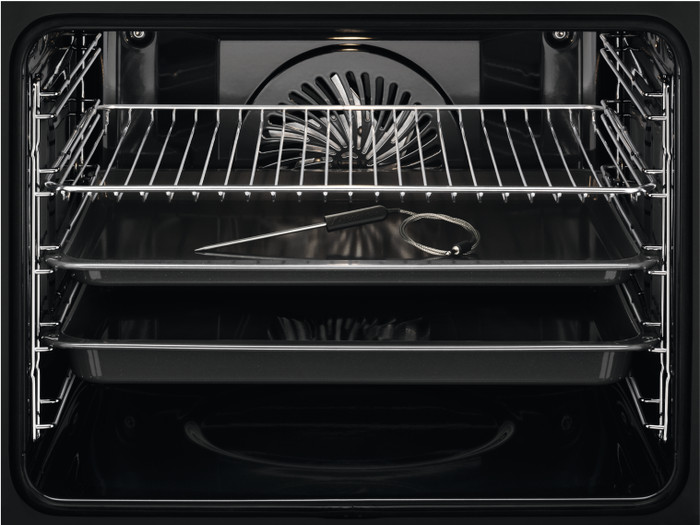 AEG BPE546060B SenseCook binnenkant
