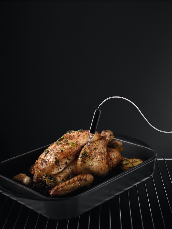 AEG BPE546060B SenseCook product in gebruik