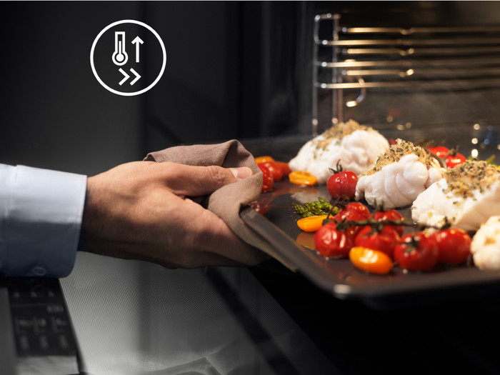 AEG BPE546060B SenseCook product in gebruik