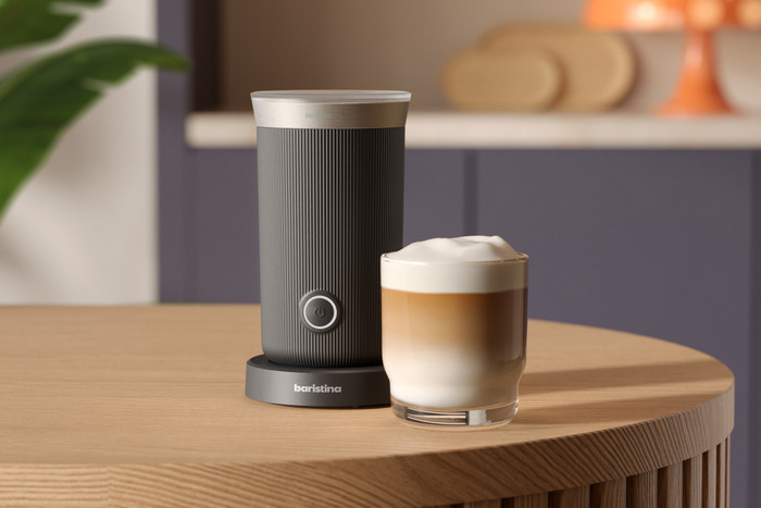 Philips Baristina Milchaufschäumer Schwarz produkt in gebrauch