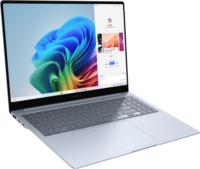 Samsung Galaxy Book4 Edge Copilot+ PC NP960XMB-KB1NL linkerkant