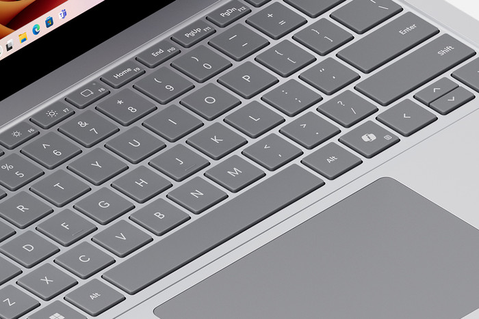Microsoft Surface Laptop Copilot+ PC 13.8 Snapdragon X Plus / 16GB / 512GB Platinum detail