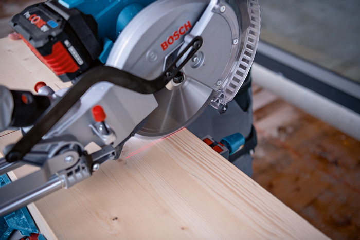 Bosch Professional GCM 18V-254 D (without battery) product in use