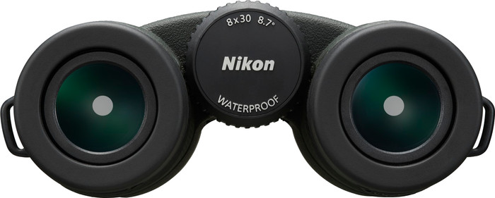 Nikon Prostaff P7 8x30 avant