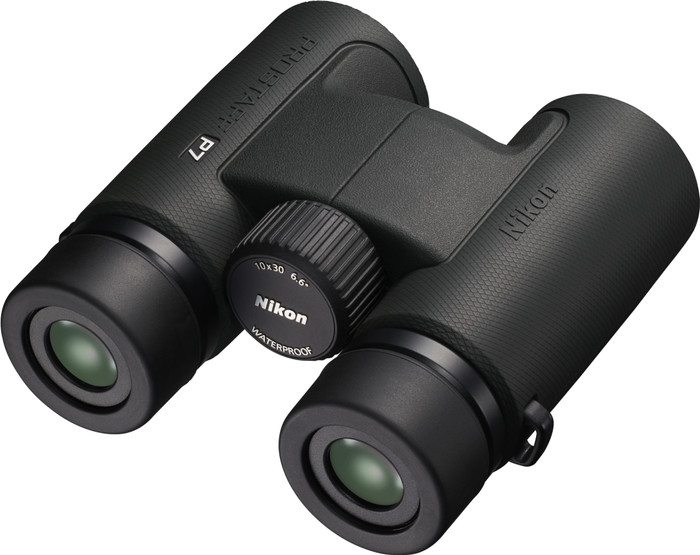 Nikon Prostaff P7 10x30 vorne