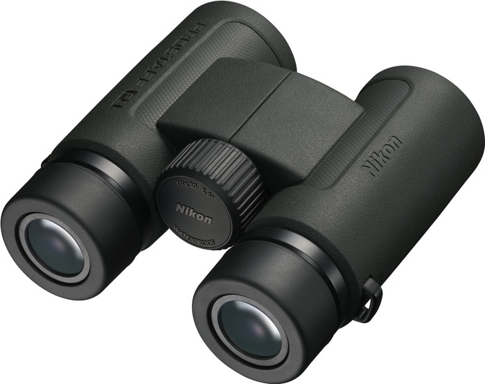 Nikon Prostaff P3 10x30 vorne