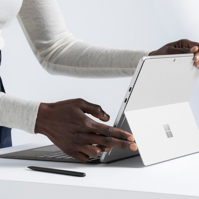 Microsoft Surface Pro Type Cover 13 Inch Laptops met Slim Pen Saffier Qwerty visual leverancier