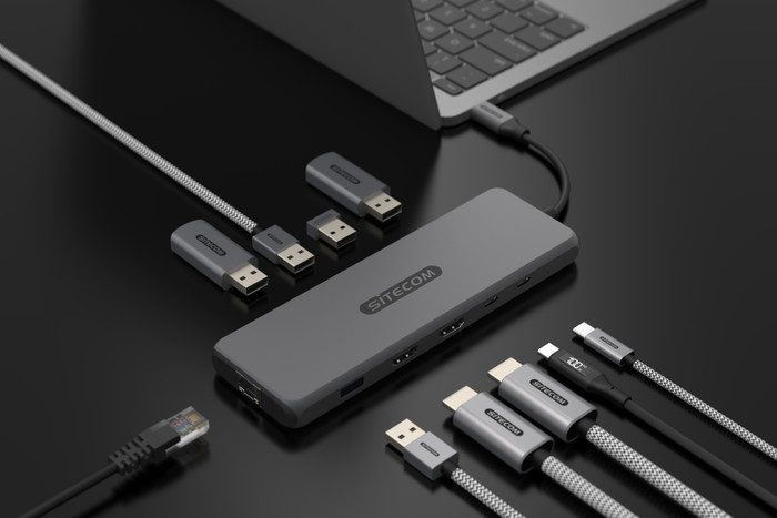 Sitecom 10 in 1 USB 4 Power Delivery Multiport Adapter 100W product in use