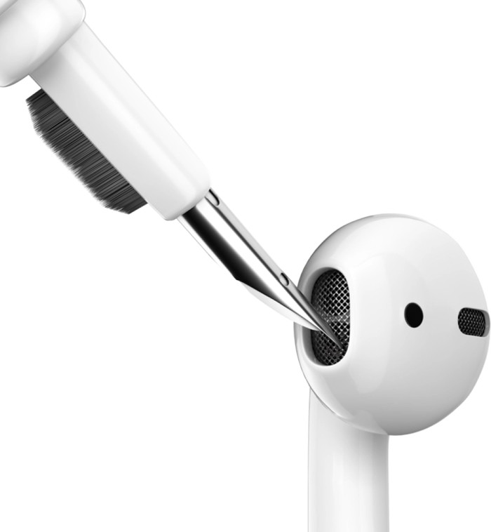KeyBudz AirCare Cleaning Kit voor AirPods en AirPods Pro product in gebruik