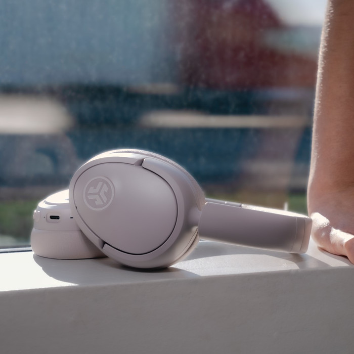 JBuds Lux ANC Rosa produkt in gebrauch