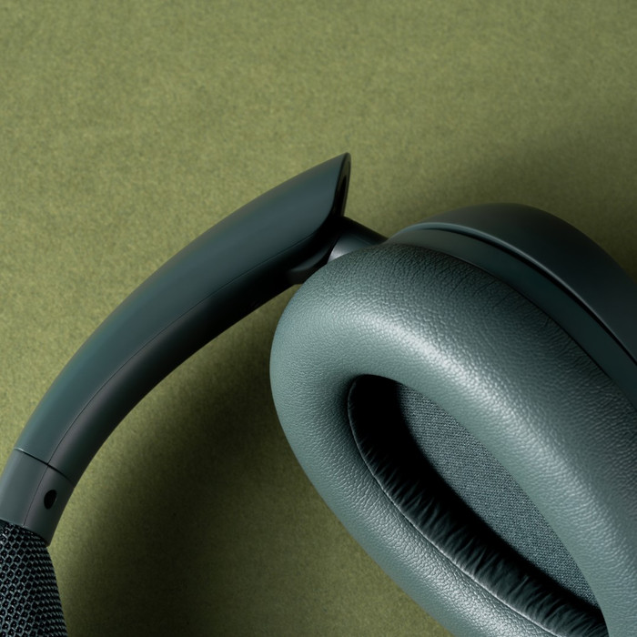JBuds Lux ANC Grün produkt in gebrauch