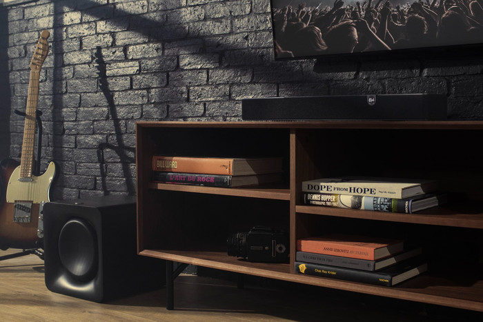 Klipsch Flexus Core 200 Black + Subwoofer + Rear Speakers product in use