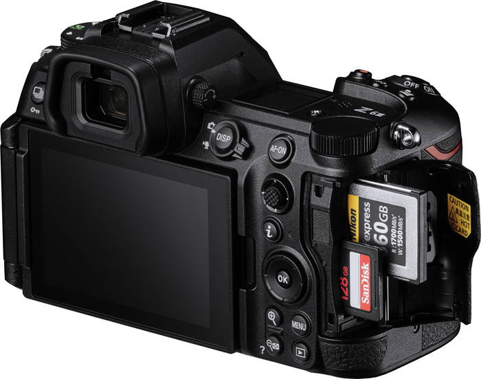 Nikon Z6 III + Nikkor Z 24-200mm f/4-6.3 VR detail