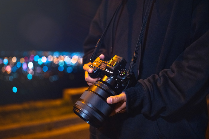 Nikon Z6 III + NIKKOR Z 24-70mm f/4 S visueller lieferant
