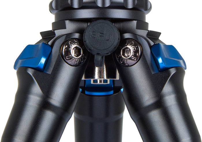 Sirui Compact 223 + ST-10X Statiefkop detail