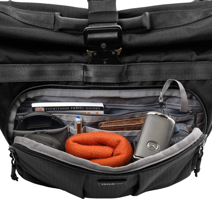Think Tank FocusPoint Crossbody 13L Zwart binnenkant