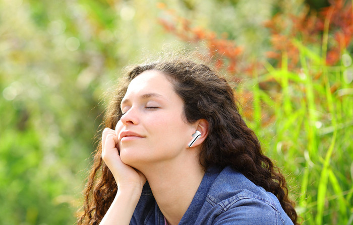Samsung Galaxy Buds3 Weiß produkt in gebrauch