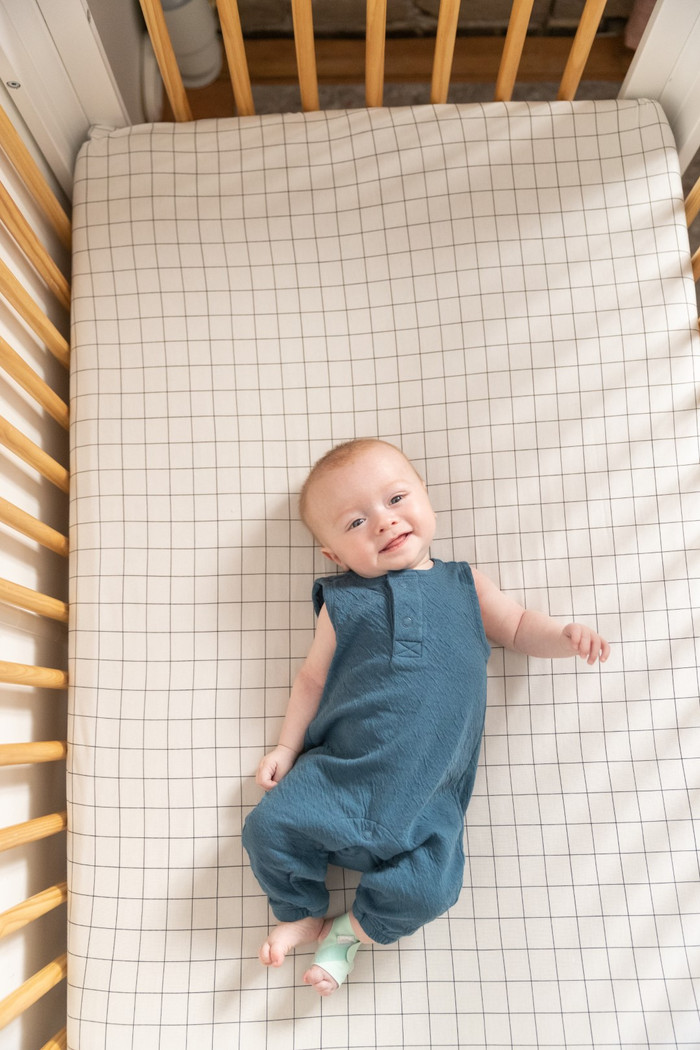 Owlet Cam 2 + Dream Sock Bedtime Blue OW-DSDUO-BL product in gebruik
