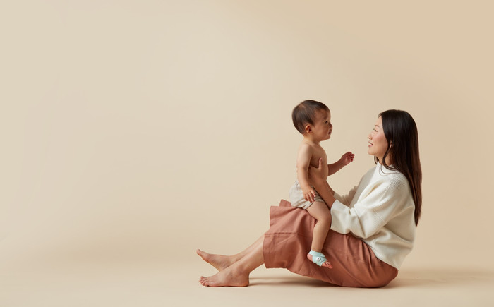 Owlet Dream Sock Mint OW-DS-MI product in use