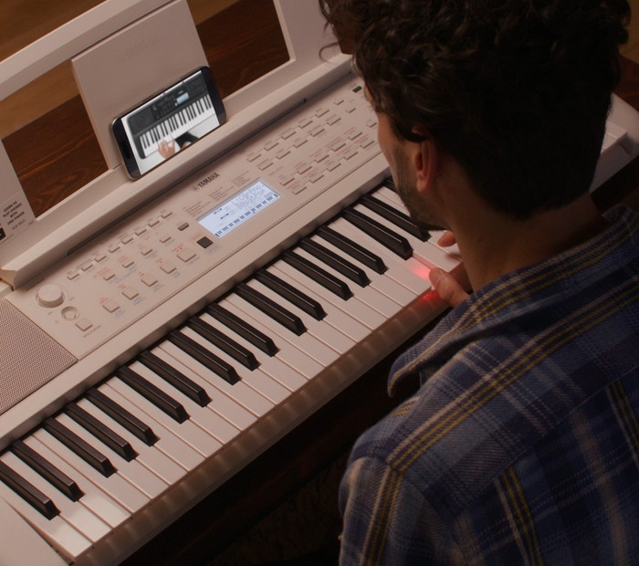 Yamaha EZ-310 product in use