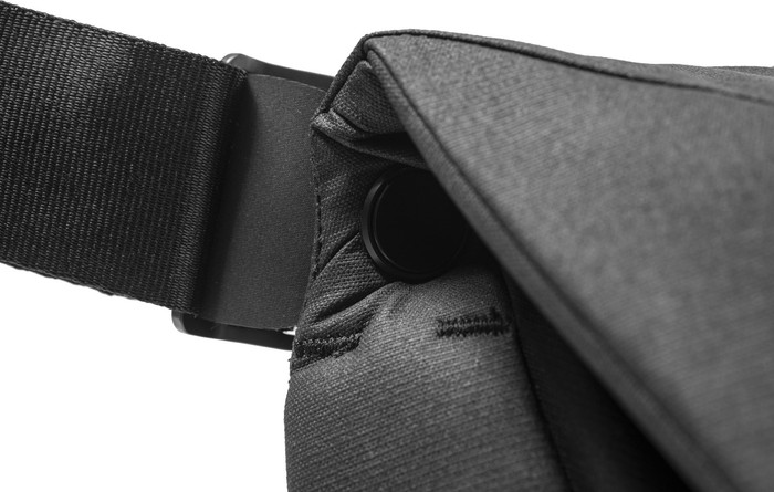 Peak Design Everyday Messenger 13L v3 Black detail